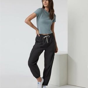 Vuori Charcoal Women's Joggers